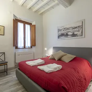 https://ponte-vecchios-nest.it-tuscanyhotel.com