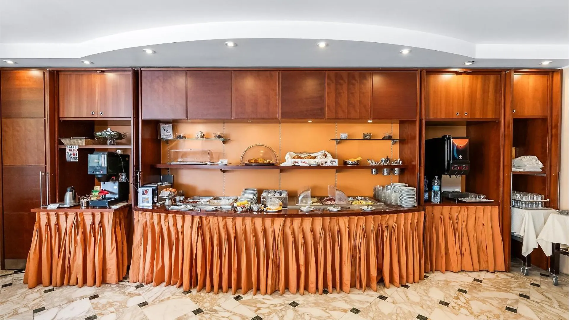 Abacus Hotel Sesto San Giovanni 4*,